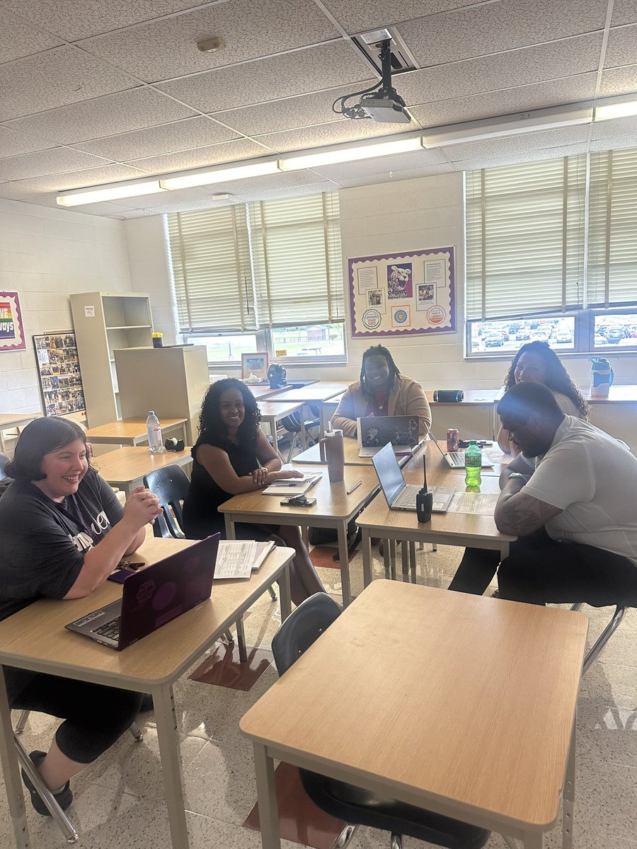 Kelly Sperduto (@k_sper211) on Twitter photo Day 3 and our NEW CS and NEW Site Coordinator have hit the ground running! #collaboration #communityschools #integratedsupports <a href="/GreeceOdyssey/">Odyssey Academy</a> <a href="/GreeceCentral/">Greece Central</a> <a href="/Center4Youth/">The Center for Youth</a> <a href="/GCSDcommschools/">GCSD Community Schools</a> Day 3 and our NEW CS and NEW Site Coordinator have hit the ground running! #collaboration #communityschools #integratedsupports <a href="/GreeceOdyssey/">Odyssey Academy</a> <a href="/GreeceCentral/">Greece Central</a> <a href="/Center4Youth/">The Center for Youth</a> <a href="/GCSDcommschools/">GCSD Community Schools</a>