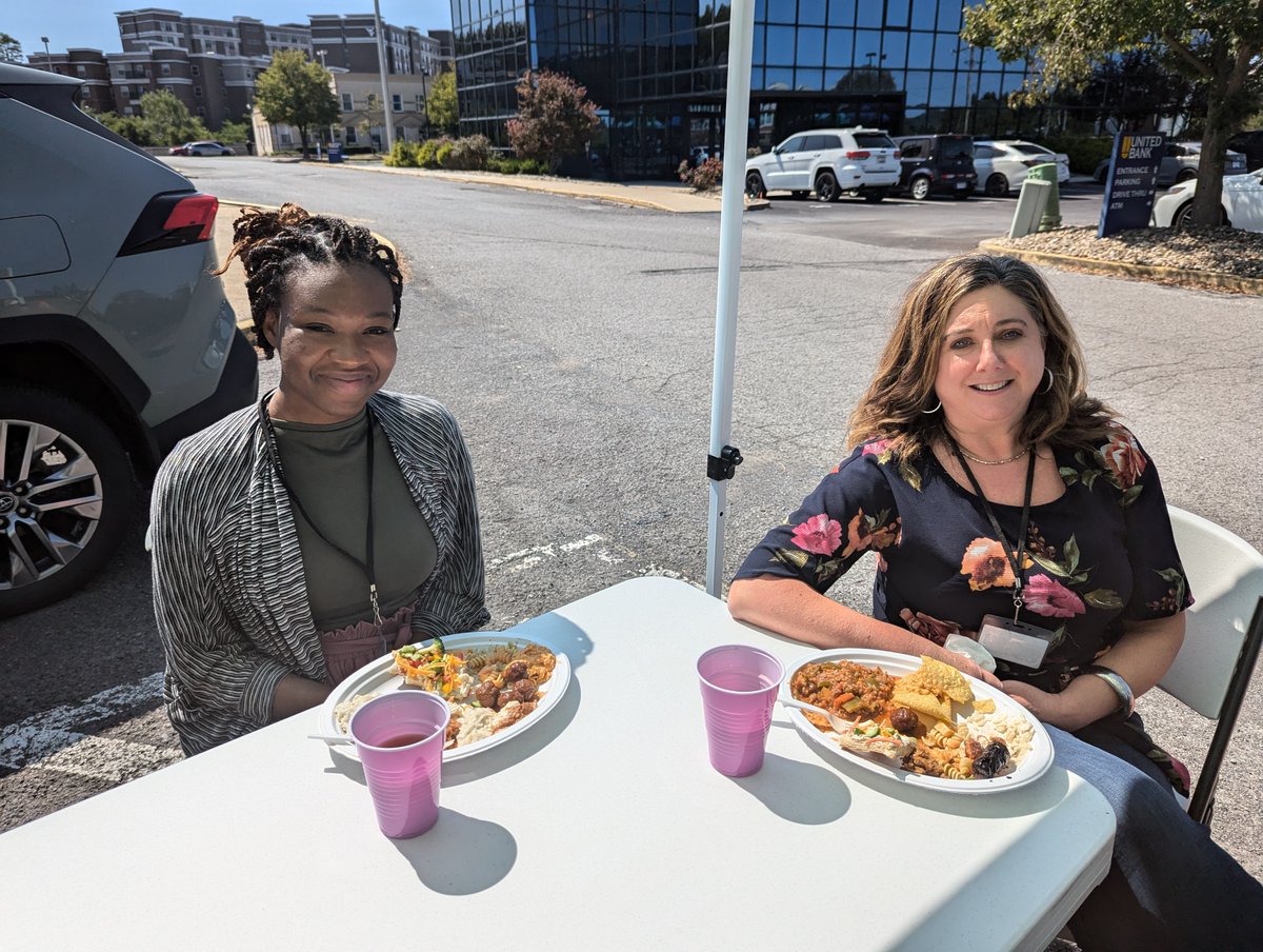 WVMCHD's tweet image. When football season rolls around, Monongalia County Health Department employees like to celebrate with a potluck lunch to help cheer the Mountaineers on!
#wvmchd #WVUfootball #LetsGoMountaineers
🏈🍲