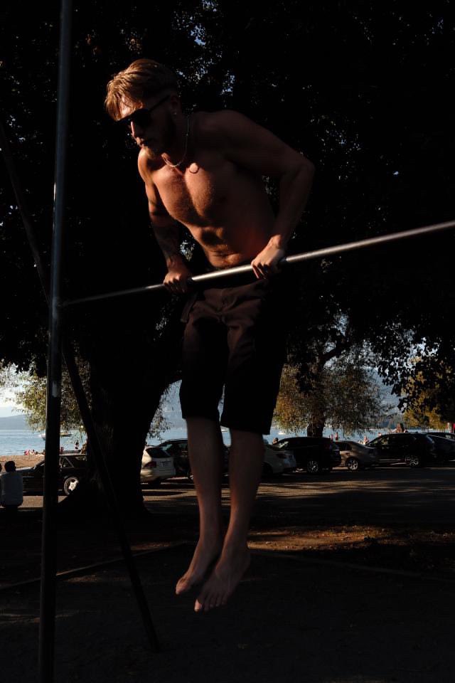 DBoyDaGoat's tweet image. The side to training no one really speaks about:

NETWORK.

It’s crazy who you might bump into just whilst you work out.

In this week alone I’ve met a personal trainer, Calisthenics freestyle athletes x2, a photographer and a big Serbian guy.🤣

A very broad demographic of…