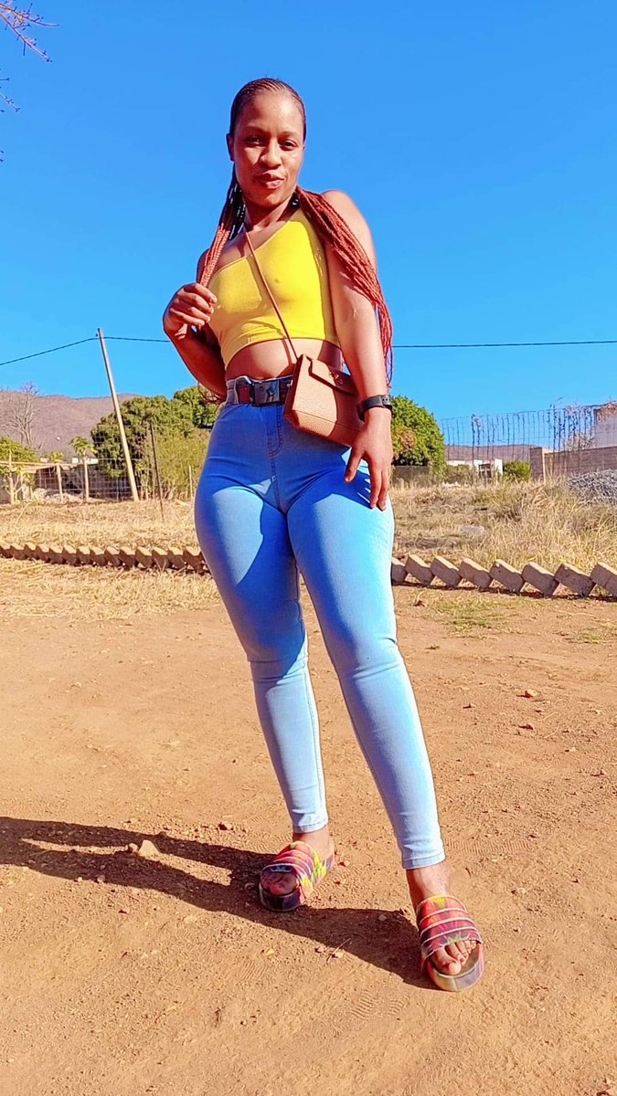 Brenda.

Limpopo girl🍑🔥