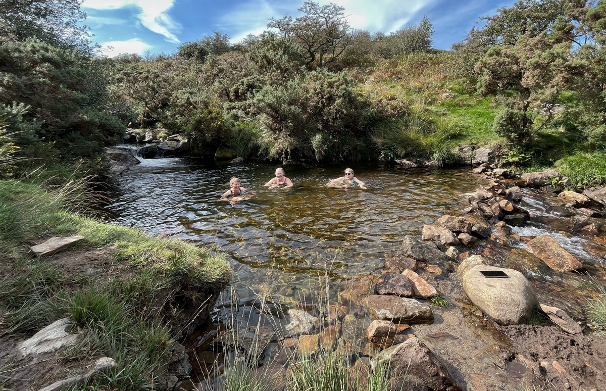 Who is up for wild swim? You could try it out on the 2025 Trefoil Walk! Bookings are now open on our website - find out all the info here: trefoilguild.co.uk/trefoil-walk-2…