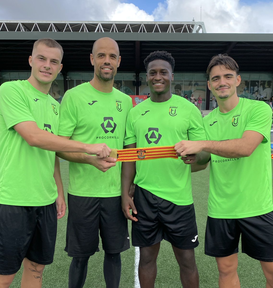 UE Cornellà 💚 tweet media