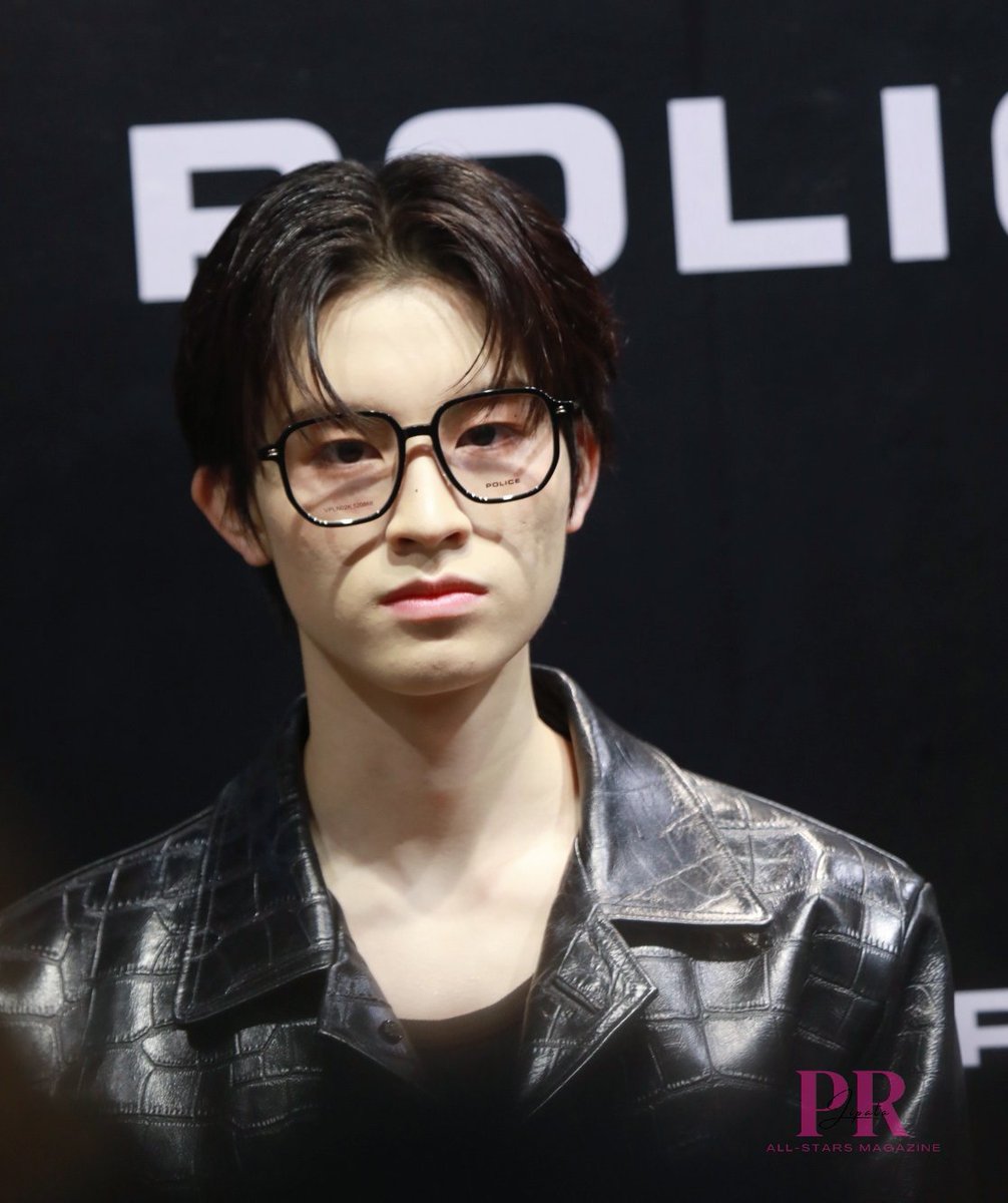 prjipata's tweet photo. เอเอ-อชิรกรณ์ ร่วมเปิดตัวแว่นตาคอลเลกชันใหม่ล่าสุด "POLICE x KT OPTIC Edition" โดนใจ "เอกลักษณ์เฉพาะตัวที่ไม่เหมือนใคร"
#PolicexBUS #AAashirakorn
#PoliceLifestyle #PoliceEyewearTH
#KTOPTIC #TeamKTOPIC
#BUSbecauseofyouishine https://t.co/rQxgxnblaS