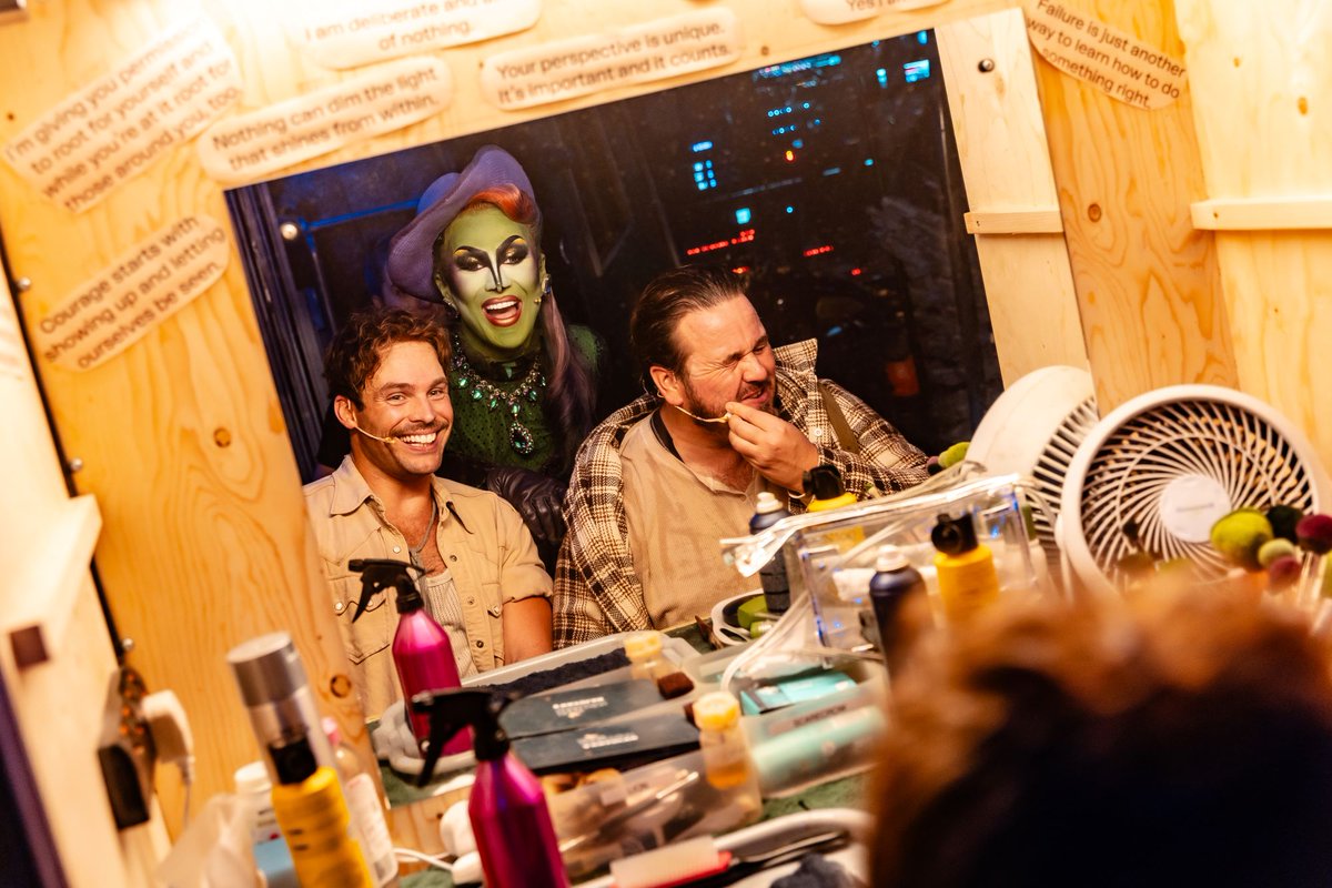 Come and laugh the weekend away with us! 🌈
Who’s got tickets for our FINAL PERFORMANCES?

📸 Danny Kaan