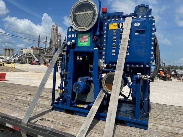 PatriotFrt's tweet image. Need urgent freight delivered fast? Patriot Freight offers reliable Hot Shot Services to ensure your critical shipments arrive on time, every time. Trust us to get it there, no matter the distance! 🚛💨 #HotShotServices #FreightDelivery