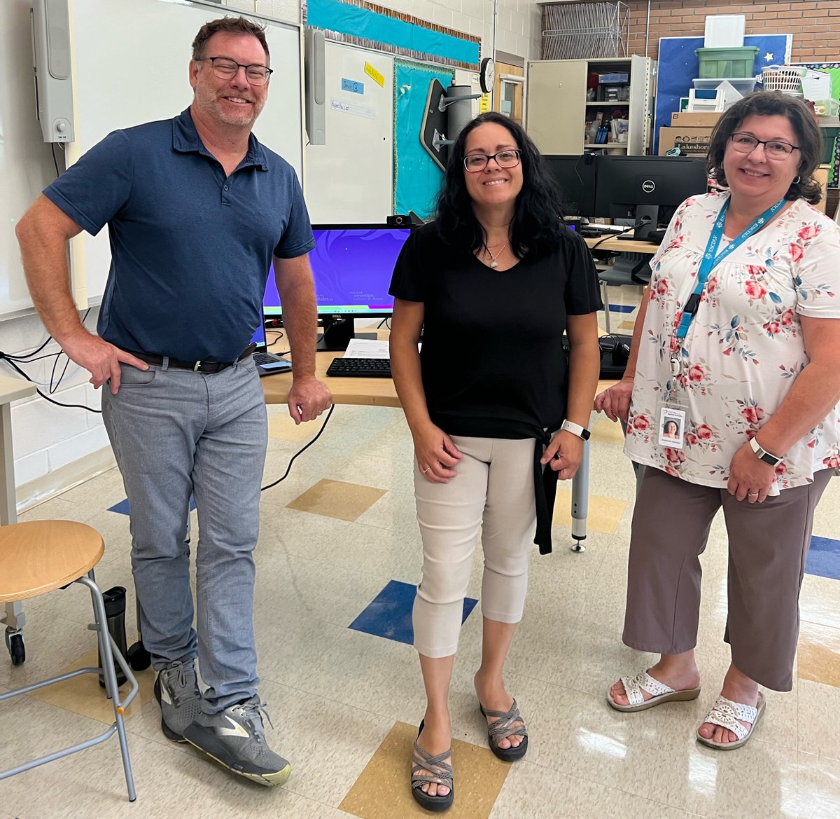 CSDC des Aurores boréales (@csdcab) on Twitter photo Le <a href="/csdcab/">CSDC des Aurores boréales</a> est fier d’annoncer que l’École secondaire catholique des Satellites a effectué sa #rentrée! Les élèves en région ont désormais la possibilité de poursuivre leurs études en #français!💻
Communiqué : csdcab.ca/actualites/pre… Le <a href="/csdcab/">CSDC des Aurores boréales</a> est fier d’annoncer que l’École secondaire catholique des Satellites a effectué sa #rentrée! Les élèves en région ont désormais la possibilité de poursuivre leurs études en #français!💻
Communiqué : csdcab.ca/actualites/pre…