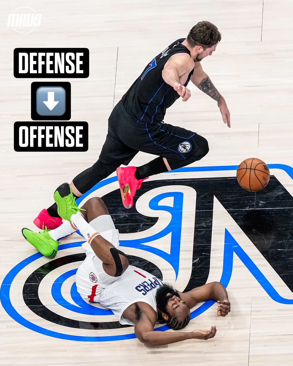 dallasmavs's tweet image. Luka layin&apos; down the law ￼ 

@luka7doncic // #NBADefenseWeek #MFFL