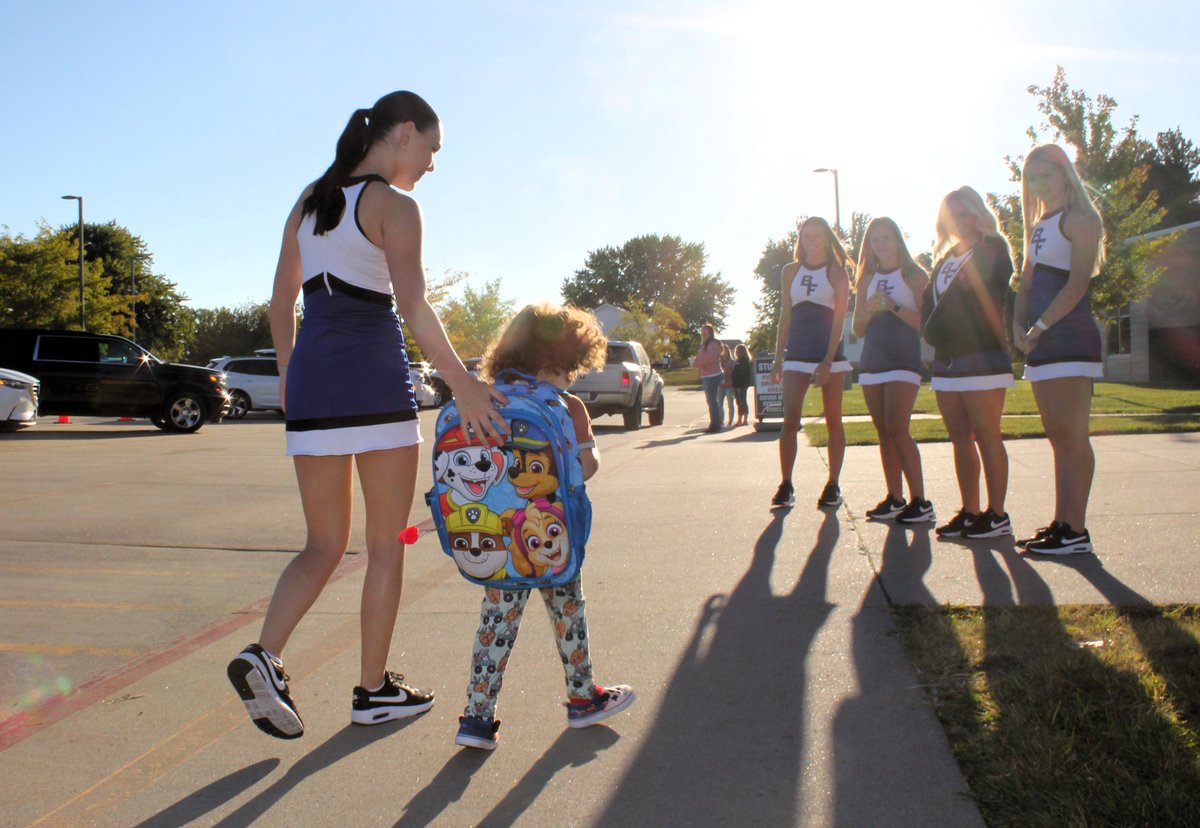 Bondurant-Farrar CSD (@bf_district) on Twitter photo The <a href="/BlueJayNation/">Bondurant-Farrar Activities</a> Dance Team welcomed <a href="/BonduMorrisJays/">Morris Elementary</a> students to school this morning! Whether you're cheering for the Hawkeyes or Cyclones, we can all agree on one thing - Go Bluejays! πͺ
πΈ flic.kr/s/aHBqjBGpVN
#WeAreBondurantFarrar π The <a href="/BlueJayNation/">Bondurant-Farrar Activities</a> Dance Team welcomed <a href="/BonduMorrisJays/">Morris Elementary</a> students to school this morning! Whether you're cheering for the Hawkeyes or Cyclones, we can all agree on one thing - Go Bluejays! πͺ
πΈ flic.kr/s/aHBqjBGpVN
#WeAreBondurantFarrar π