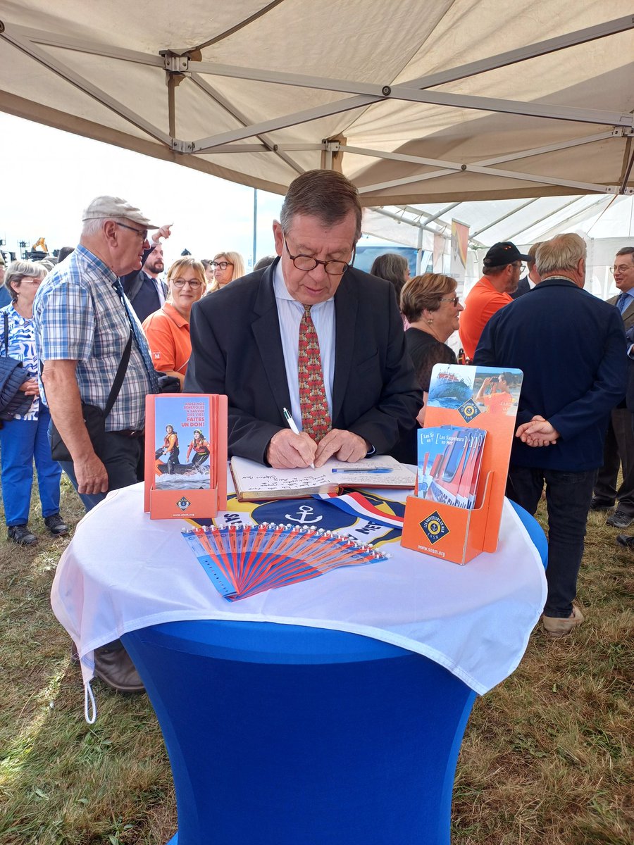 JeanMorin_CD50's tweet image. Formidable foire de #Lessay ! L'édition 2024 de cet événement millénaire a été lancé avec succès et sous le soleil. Je souhaite à tous les éleveurs de beaux résultats aux différents concours et aux exposants une belle foire