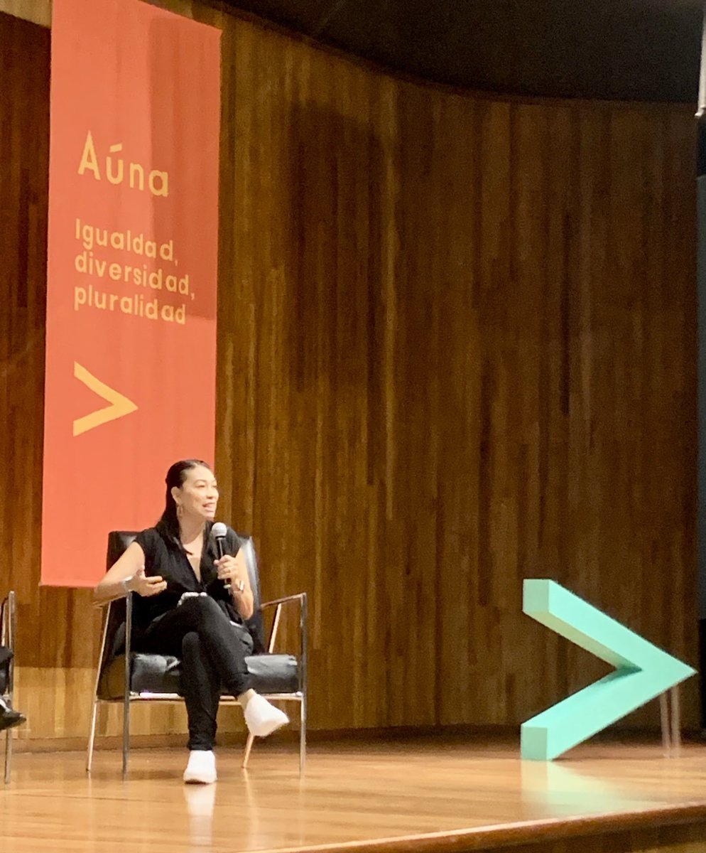 “Somos movimiento, 
pero también estructura y bases de datos
Somos contención emocional, con nuestro check-in.
Somos persistentes.
Que el liderazgo colaborativo sea el sello de nuestro trabajo”: 
<a href="/aguedagon/">Agueda Gon</a> 
como representante de la equipa.