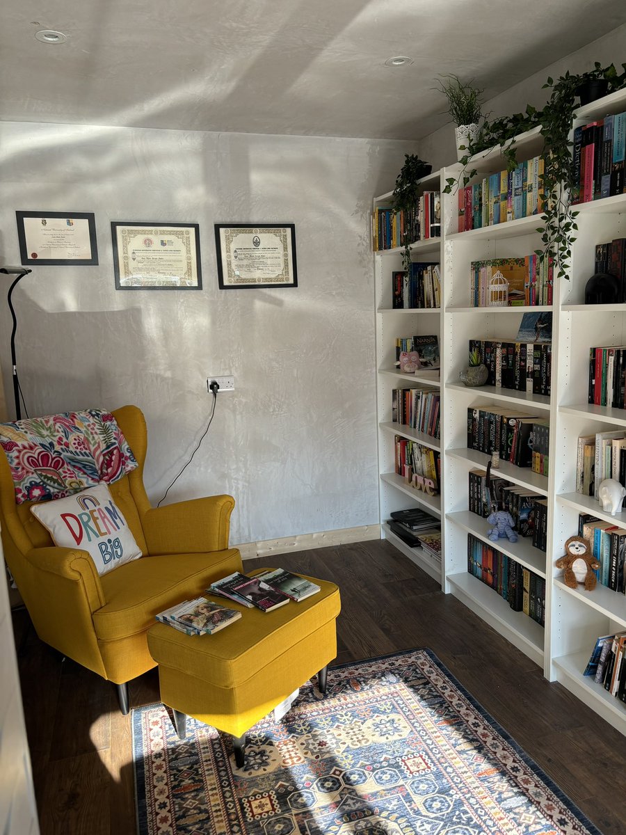 headscratcher81's tweet photo. Finally a forever home for my favourite childhood books. This all began 10 years ago when I met @KevinShortall5 and asked him to set up an English class for the mammies. This led to #LC #AccessCourse #Degree #Masters #PhD.Thank you for listening and seeing me. https://t.co/HG8P6waP67