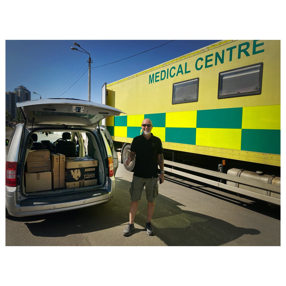Sooo..🦣🚑 almost empty 🥵 this morning we distributed 📦 to who needed it the most:
📸 - 2 more 🛏 for 🚑 again to our friend <a href="/Yudkevych/">Yudkevych Oleksii 🇺🇦⚕️</a>,
📸 - 3 spinal “Doshkas”(!) to our friend <a href="/Swampy_EOD_Ukr/">chris garrett AIExpE MIABTI</a> &amp; his team, 
📸 - a good load of 🏥📦 to <a href="/medunard/">Colonel Monte</a> &amp; @DavidRGreco!
Follow ‘em all!🙏🏽