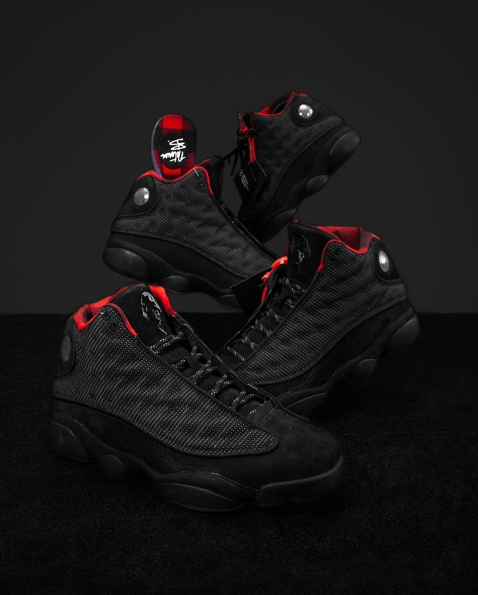 JustFreshKicks tweet media