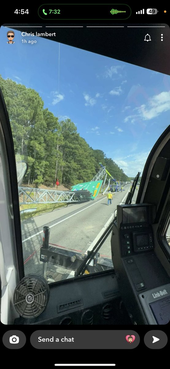 berbert_chase's tweet photo. @ayeejuju My boy was the operator who picked it up , pto was left on so it slowly went up &amp; idk how tf he didn’t feel it up at highway speeds 💀 but yeah it went up &amp; smacked sign https://t.co/FGZdByCpFT