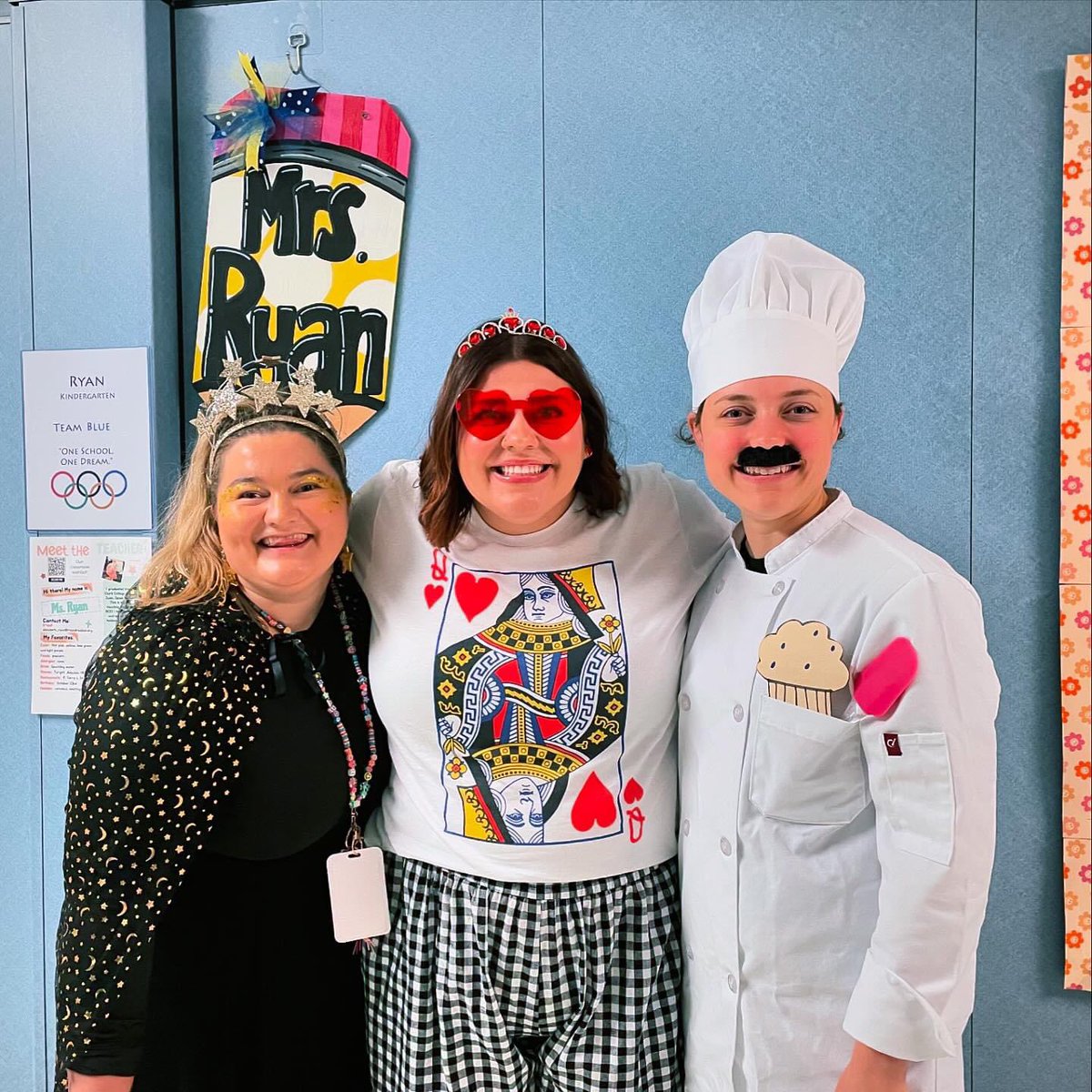 Jenny Strong (@jennystrong92) on Twitter photo Twinkle, Twinkle Little Star, The Queen of Hearts, and The Muffin Man!
Kindergarten dressed up for our 2024 Nursery Rhyme Parade! ⭐️♥️🧁 We love our kinder team!!
<a href="/RoundRockISD/">Round Rock ISD</a> <a href="/myam2/">Dr. Mya Mercer</a> <a href="/BCE_BlueJays/">BrushyCreekElementary</a> Twinkle, Twinkle Little Star, The Queen of Hearts, and The Muffin Man!
Kindergarten dressed up for our 2024 Nursery Rhyme Parade! ⭐️♥️🧁 We love our kinder team!!
<a href="/RoundRockISD/">Round Rock ISD</a> <a href="/myam2/">Dr. Mya Mercer</a> <a href="/BCE_BlueJays/">BrushyCreekElementary</a>