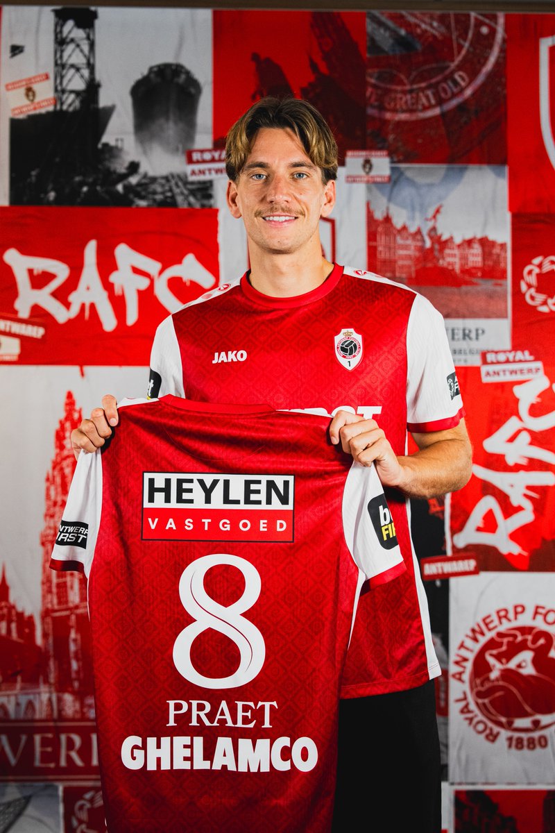 dennispraet's tweet photo. Hey Antwerp 👋 #RAFC https://t.co/9Us0hYzFOg