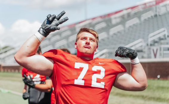 SWITCHING SIDES
DL ➡️ OL
6’7 295 LBS 
<a href="/BallStateFB/">Ball State Football</a>