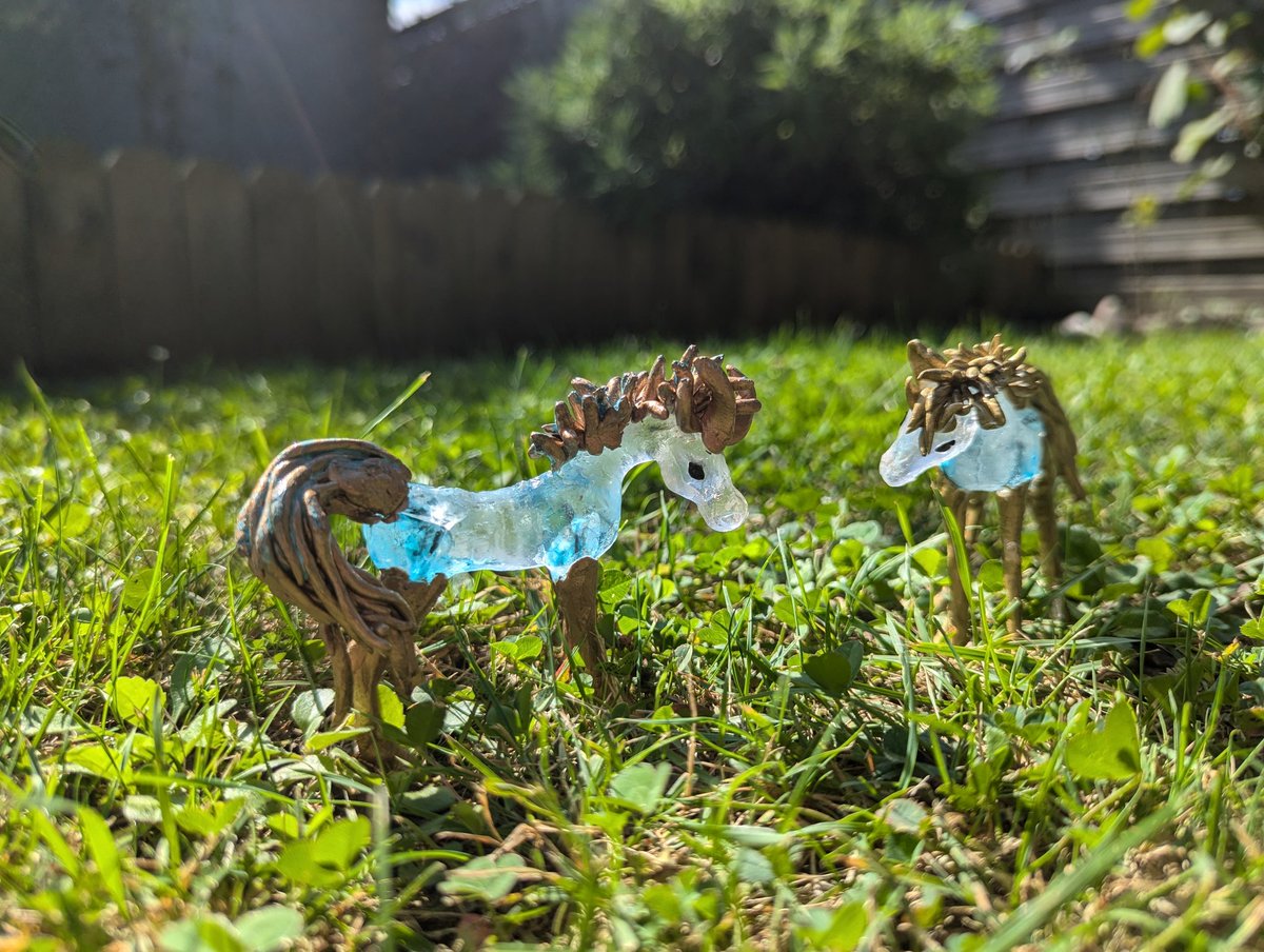 ANNONCE 📢

Lundi 9 septembre à 20h la boutique rouvre ses portes après 4 mois d'absence 

Avec la dernière pour les kodamas coquelicots (il reviennent au printemps 2025) 

Et surtout, la toute nouvelle collection : les mini chimères !!