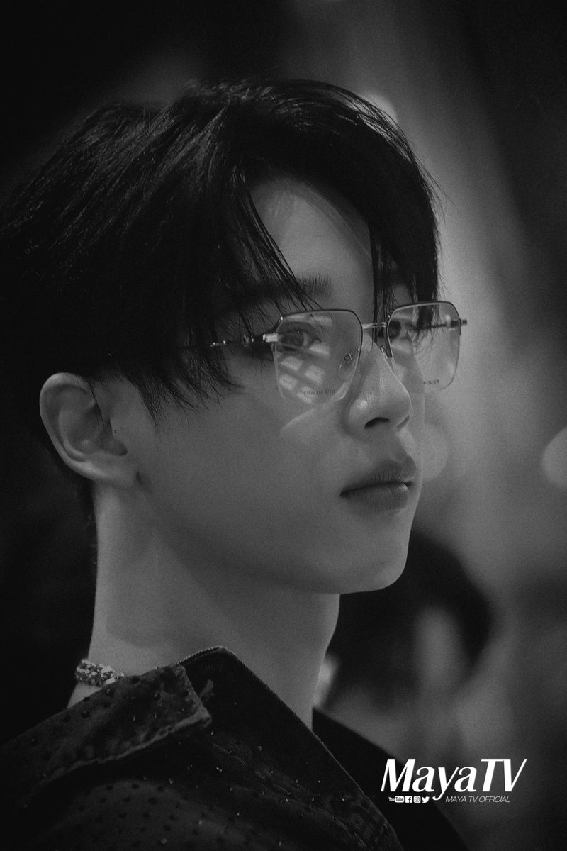 mayaonline2002's tweet photo. 『Snapshot #MAYATVOFFICIAL 』เน็กซ์ ณัฐกิตติ์ #NEXnattakit จาก #BUSbecauseofyouishine at #PolicexBUS
#PoliceLifestyle #PoliceEyewearTH
#KTOPTIC #TeamKTOPIC https://t.co/gMBVNpZJj0
