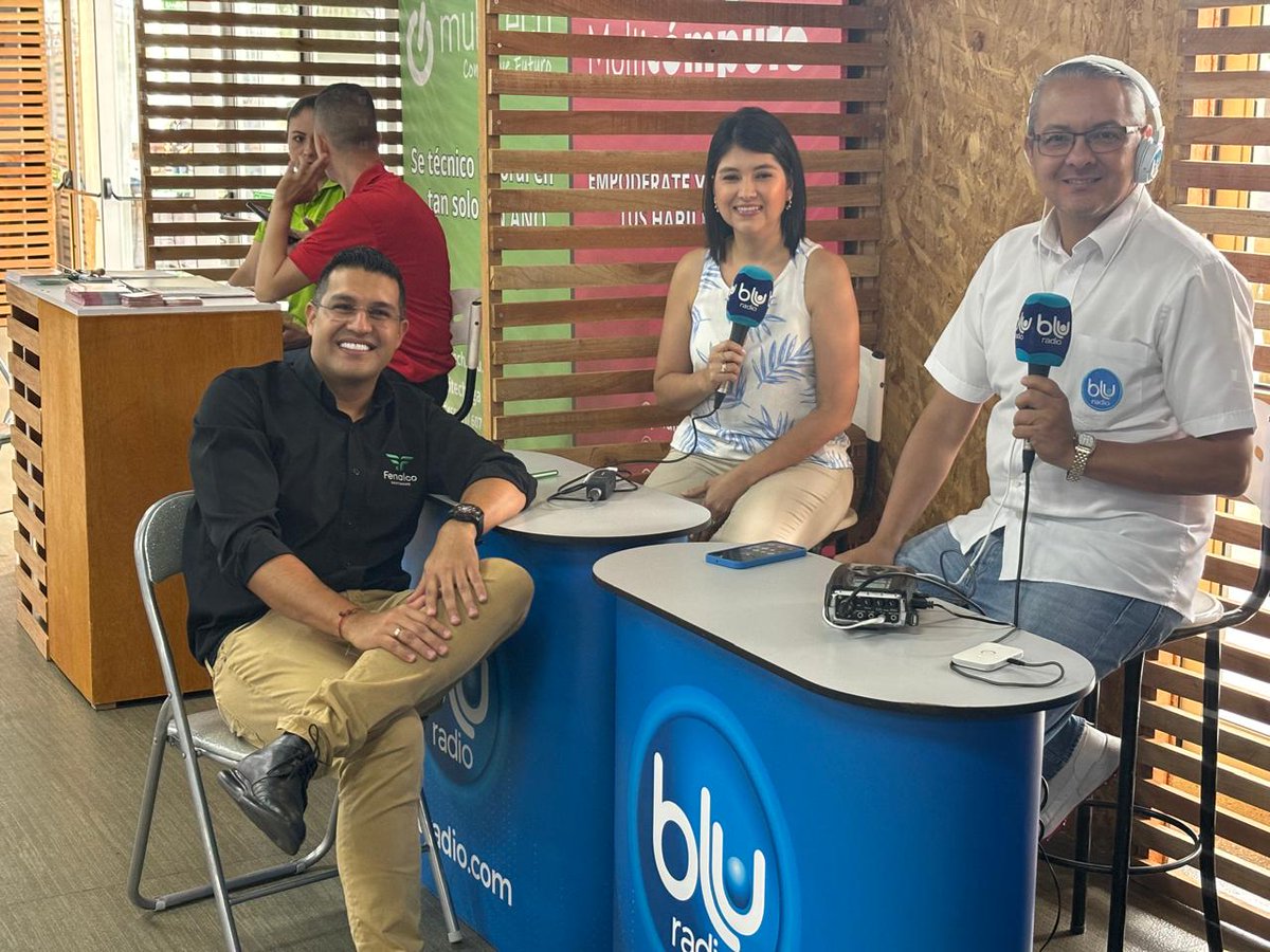 Blu Santanderes (@blusantanderes) on Twitter photo Comienza el noticiero de Blu Radio en Bucaramanga desde Conexiones BGA, el evento empresarial de la Feria Bonita y <a href="/fenalsander/">Fenalco Santander</a> #VocesySonidos Comienza el noticiero de Blu Radio en Bucaramanga desde Conexiones BGA, el evento empresarial de la Feria Bonita y <a href="/fenalsander/">Fenalco Santander</a> #VocesySonidos