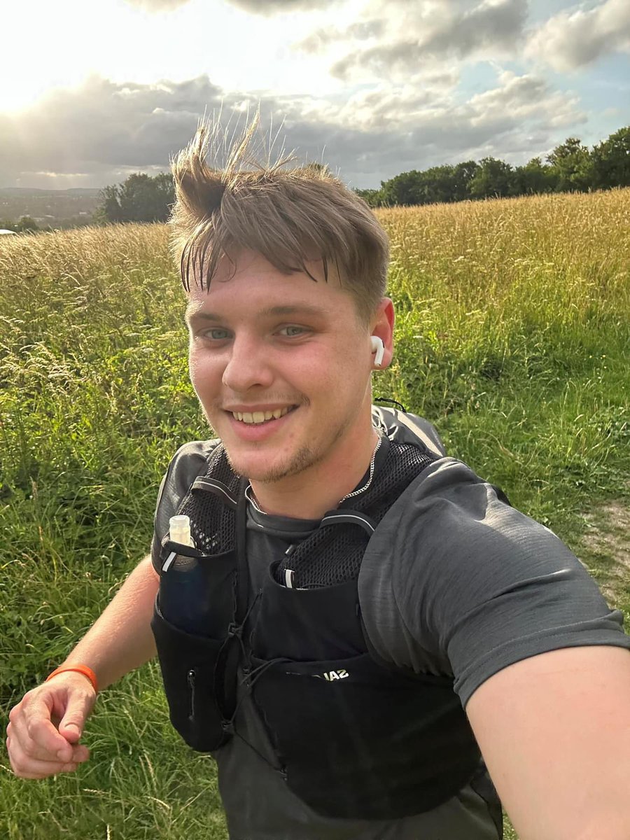 HMS_Collingwood's tweet image. Meet PLET Jake Pembry, a Victory Squadron sailor taking on a monumental challenge this September! He’s running 100km to raise funds for @CrohnsColitisUK , a cause close to his heart. 

Jake has already raised £720 and is determined to make a difference. 1/2 

#RunningForACause
