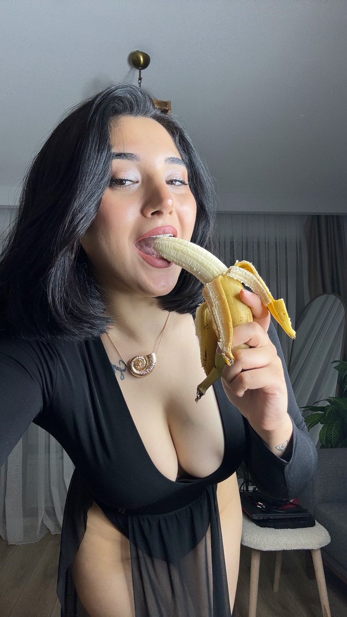 saremmlove's tweet photo. Bana bilmediğim bir şey söyle ? https://t.co/SIMNizn5Yt