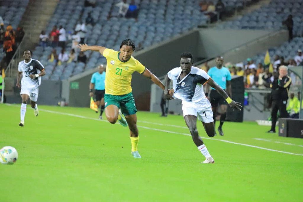 OfficialFUFA's tweet photo. 53’
GOAAAALLLLLLL

Rogers Mato gives us the lead
Another banger 
South Africa 1-2 Uganda
#RSAUGA https://t.co/pG0P7Ygizy