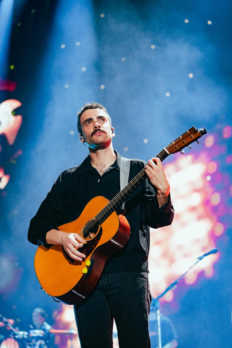 Paramore-Music.com tweet media