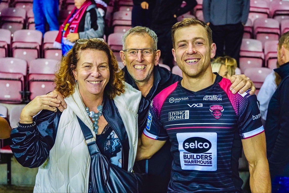 Grateful for the opportunity to lead the <a href="/SalfordDevils/">Salford Red Devils 👹</a> on Thursday night 🙏🏼

A massive thank you to all the fans who turned out in support of all those lads making their debuts 👏🏻