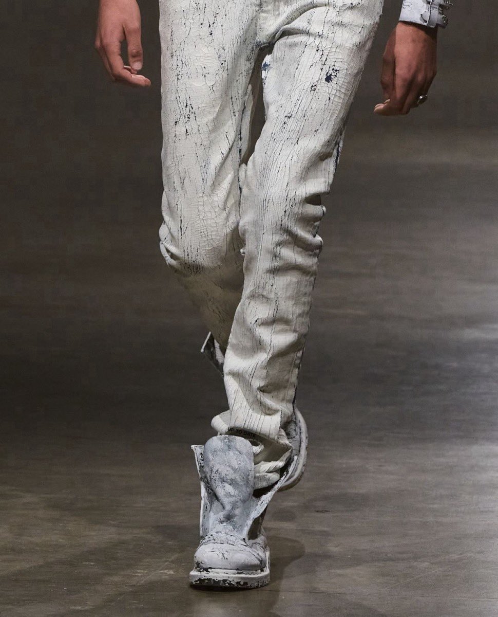 v*c様 Martin Margielaマルタンマルジェラ　mm6 ここのえ　八 Maison Margiela(メゾン マルジェラ)S56WG0082 5AC ミニバッグ 正規品