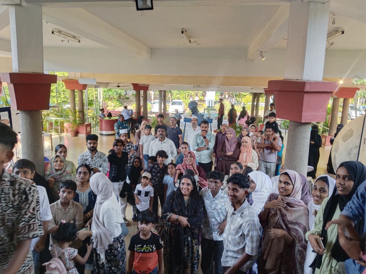 rscpcalicut's tweet image. Science Demonstartion on Physics @rscpcalicut a unit of @ncsmgoi , @vismuseum 
@MinOfCultureGoI @PMOIndia 
#Science 
#Physics 
#physicsdemonstration