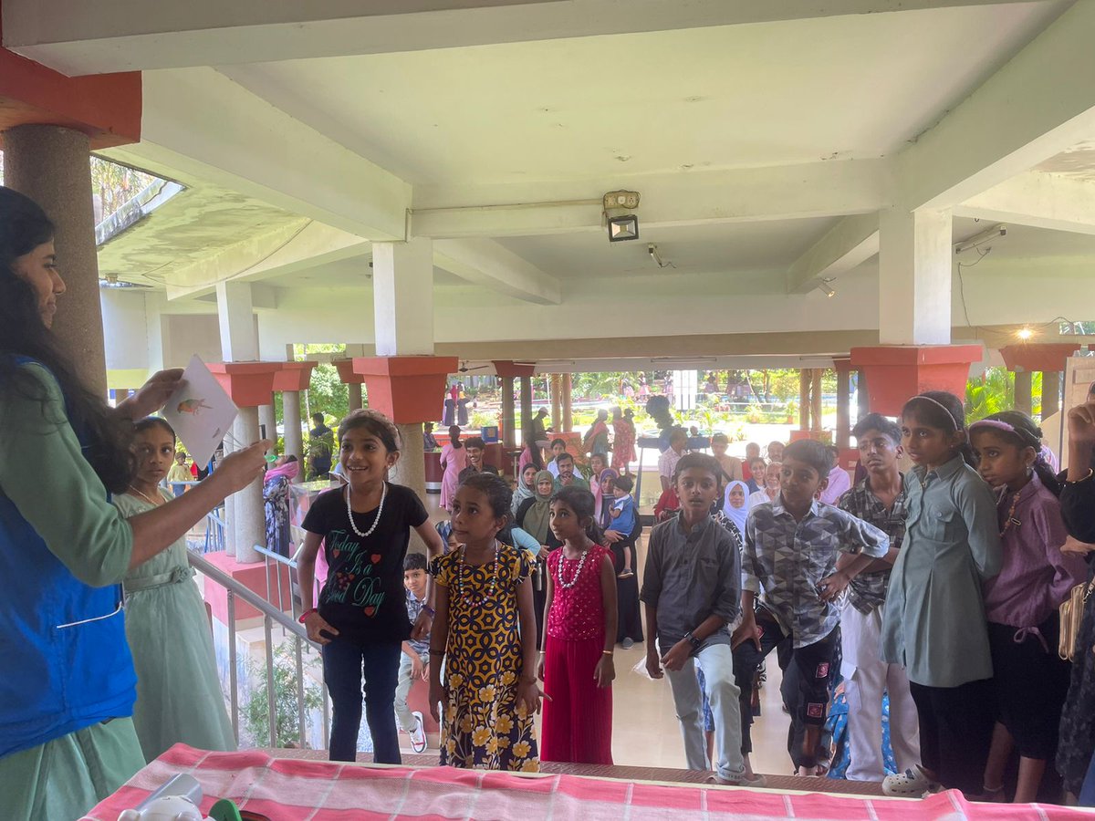 rscpcalicut's tweet image. Science Demonstartion on Physics @rscpcalicut a unit of @ncsmgoi , @vismuseum 
@MinOfCultureGoI @PMOIndia 
#Science 
#Physics 
#physicsdemonstration