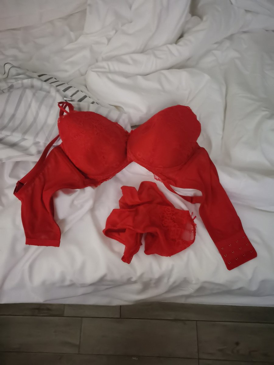 约到的88年单亲妈妈，E奶肥臀
就是bbw是真的不能女上啊，第三发我有点累，她要女上，差点给我坐断了，秒软😂😂 #bbw #约炮 #熟女