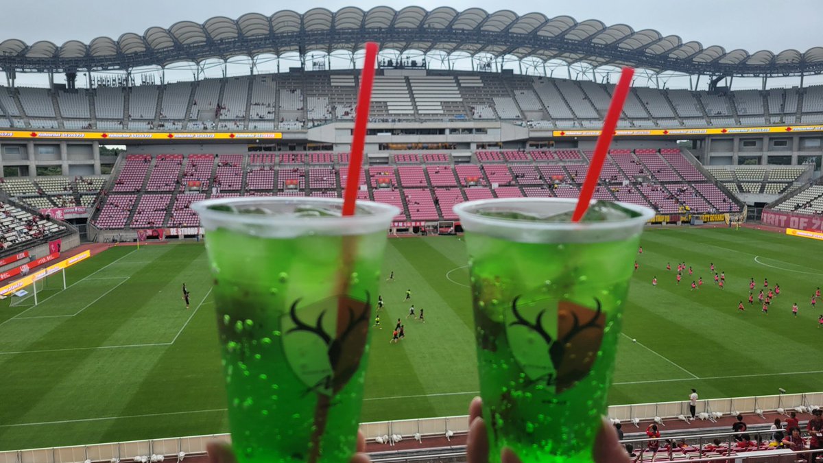 男祭りだからカシスタきたけど
カシスタでもみどりを吸ってる💚