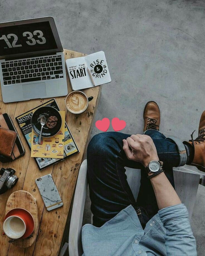 साबित हुआ सुकून-ए-दिल-ओ-जाँ कहीं नहीं

रिश्तों में ढूँढता है तो ढूँडा करे कोई......
#जौन_एलिया #बज़्म