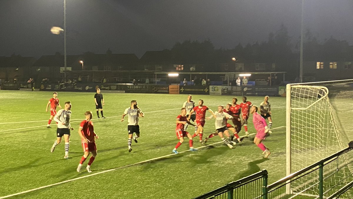 #️⃣ 23
📆 20/9
📍 <a href="/ChaddertonFC/">Chadderton FC</a> 8-4 <a href="/RetfordUnited/">Retford United</a>
🎟 £7
🏆 FA Vase

Unreal game @ The Whitebank. Retford put up a great fight and kept pegging Chad back (5-4 at one point), until Chad finally saw the game off. A crazy scoreline and some excellent finishes in there #groundhopping