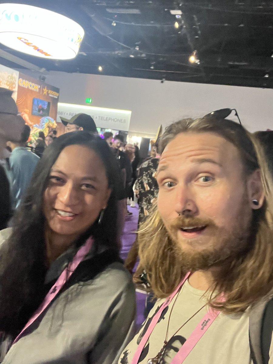 FiendOcular's tweet image. It’s been a blast getting to make new friends, meet homies irl, and have the whole weems gang together again! Day 1 has been such a blast! @nuttylmao @IcyAnnOfficial @Im_Cooks @MerdreaStar @kioplaysLIVE @ItsRelay @DelacroixHero @itsmestoopler @PandaDelRay1