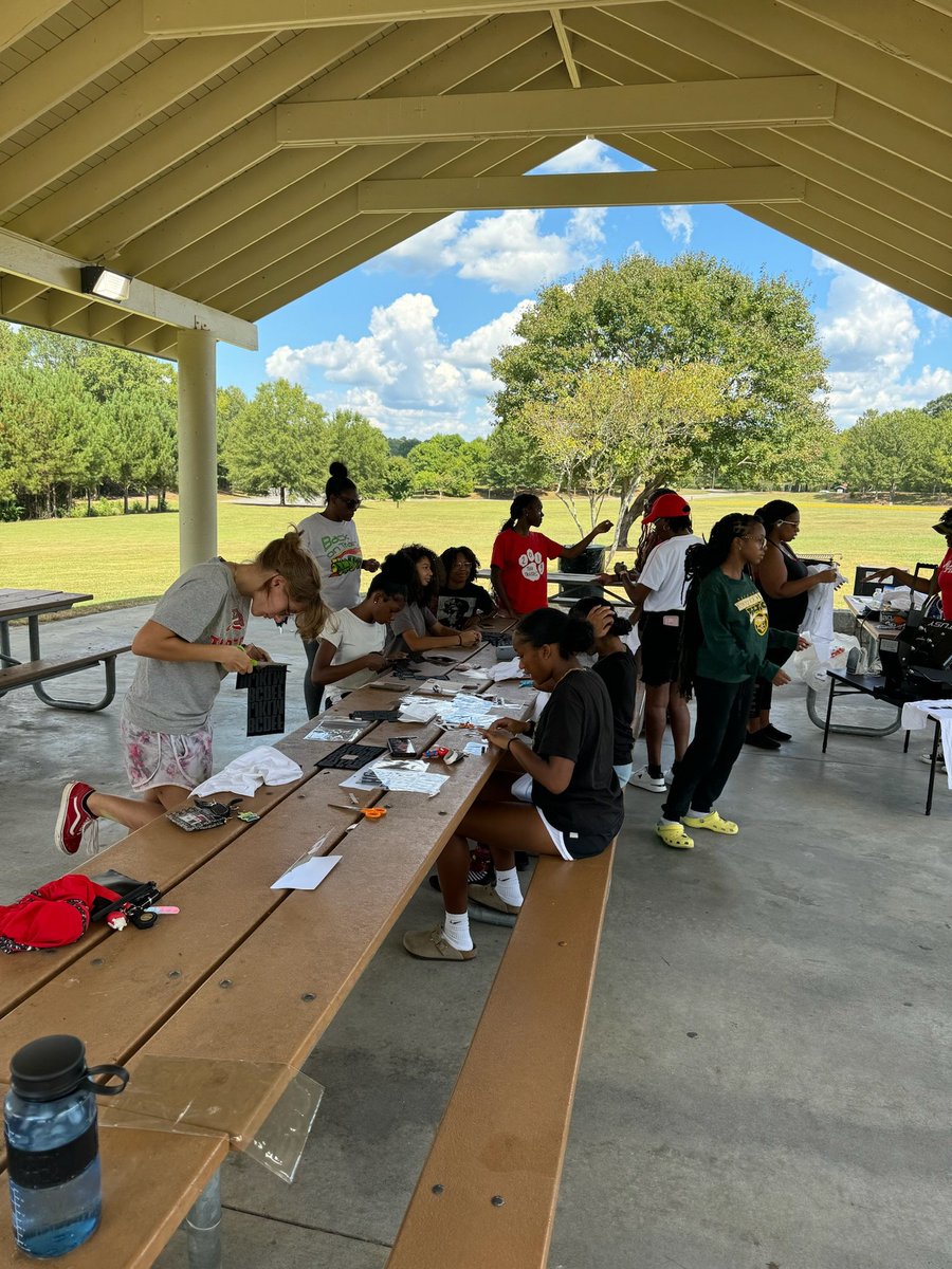Coach Etienne (@coachetienne) on Twitter photo Our ladies enjoyed building today <a href="/AHSTigersTFXC/">Archer Track and Field and XC</a> <a href="/ArcherHSTigers/">Archer High School</a> <a href="/AthleticsArcher/">ArcherTigersAthletics</a> <a href="/AHSTigersSports/">ArcherAD</a> Our ladies enjoyed building today <a href="/AHSTigersTFXC/">Archer Track and Field and XC</a> <a href="/ArcherHSTigers/">Archer High School</a> <a href="/AthleticsArcher/">ArcherTigersAthletics</a> <a href="/AHSTigersSports/">ArcherAD</a>