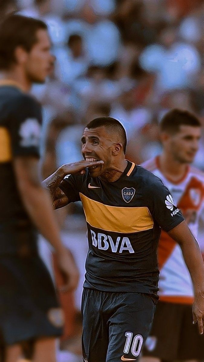 HOY ASI 🔪🐔👻

¡Vamos Boca! 

💙💛💙