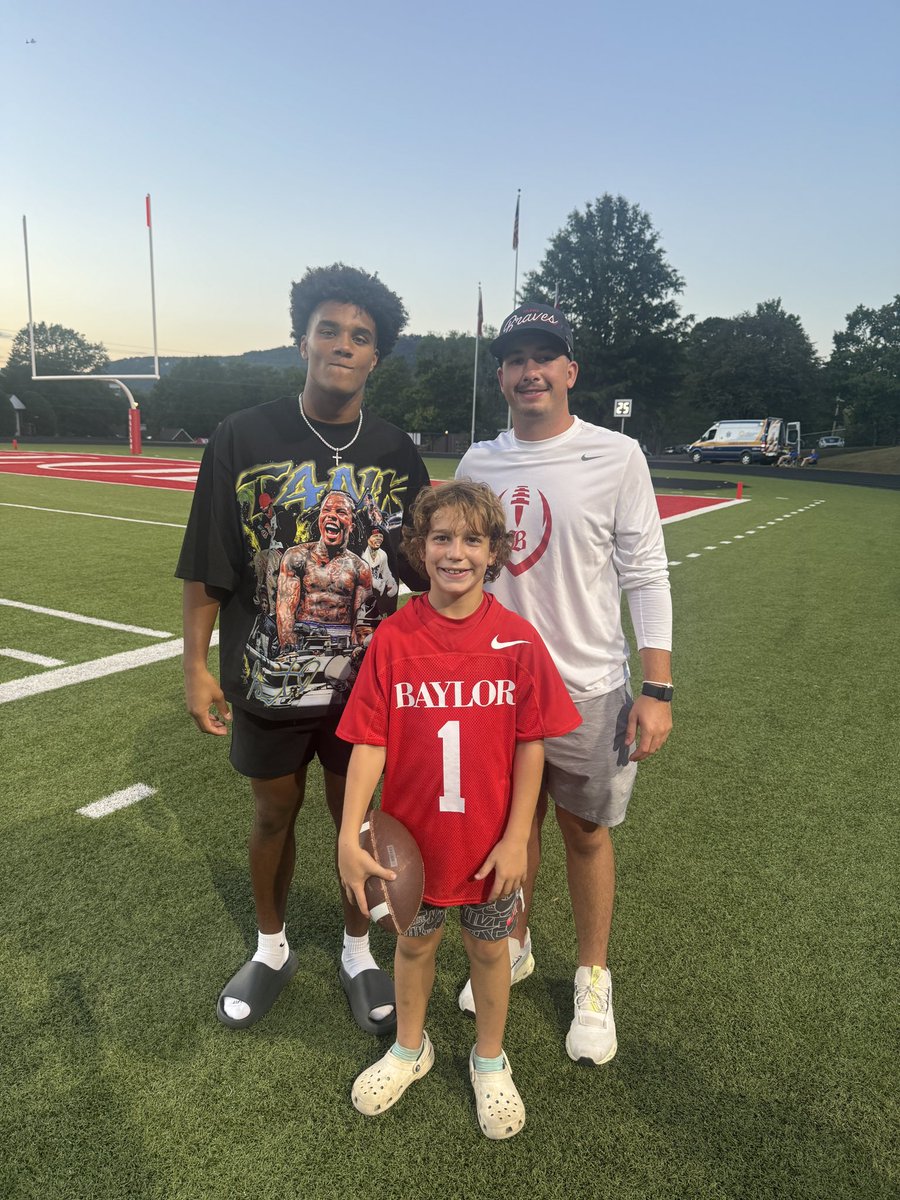 Love when former players come back to campus and we get to catch up!