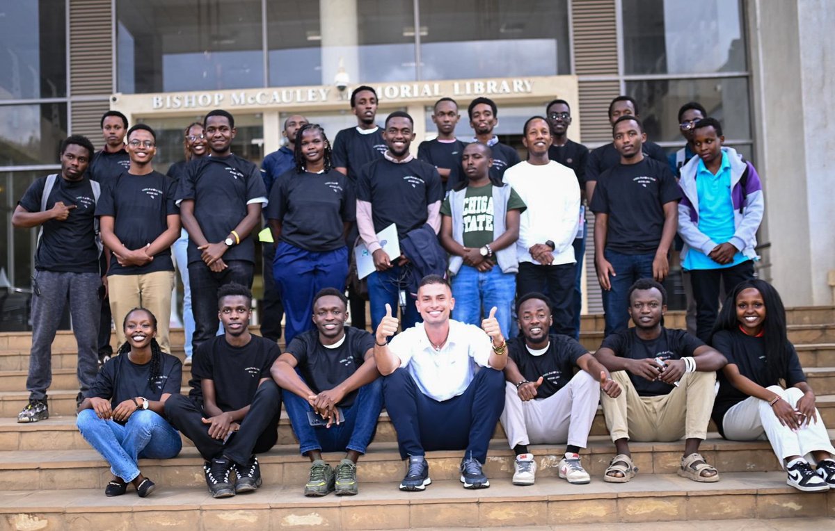 SantiagoDevRel's tweet image. After an amazing week of workshosps in Nairobi, the @web3_js Africa tour is heading to Uganda!
🇺🇬Uganda Workshop (with Bounty💰)➡️ lu.ma/f6sjs9if
🎥CUEA Recording youtube.com/watch?v=lJhpPL…
🎥JKUAT Recording youtu.be/Nk4NqUhsZqU?si…
🧑💻CUEA Repo github.com/SantiagoDevRel……