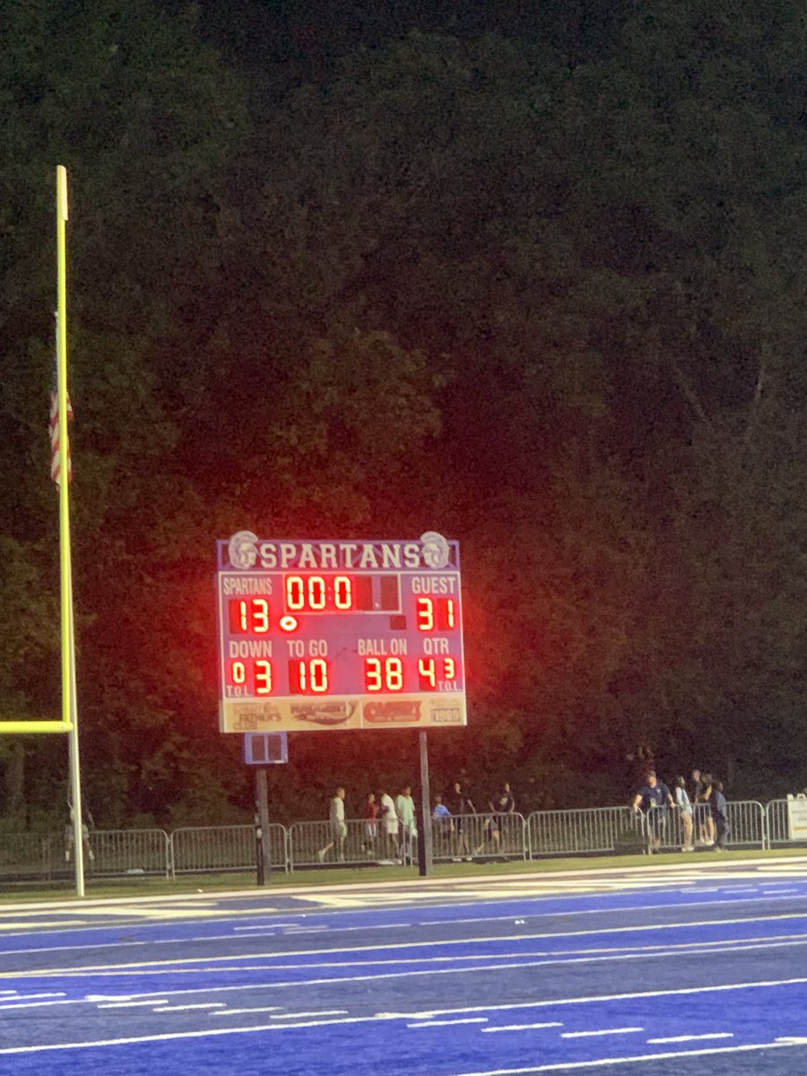 FINAL! Mustangs Win 31-13 and  moveto 1-0 in CCL Green play. Back home next week vs Notre Dame for Homecoming. #Mustangs