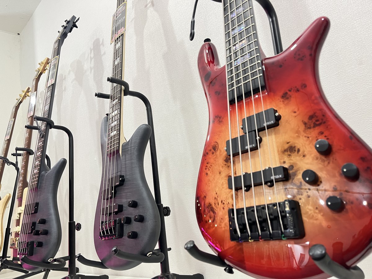 BigBossNagoya's tweet image. &quot;KYORITSU CORPORATION POP UP STORE&quot;

会場の様子をすこーし公開👀
話題の新ブランドCream Guitarsが目を惹く一方で、
Quad CortexではArchetype Plini &amp;amp; Gojiraの試奏も可能です🎸

他ブランドの製品も展開中！
#CreamGuitars #Spector #NeuralDSP