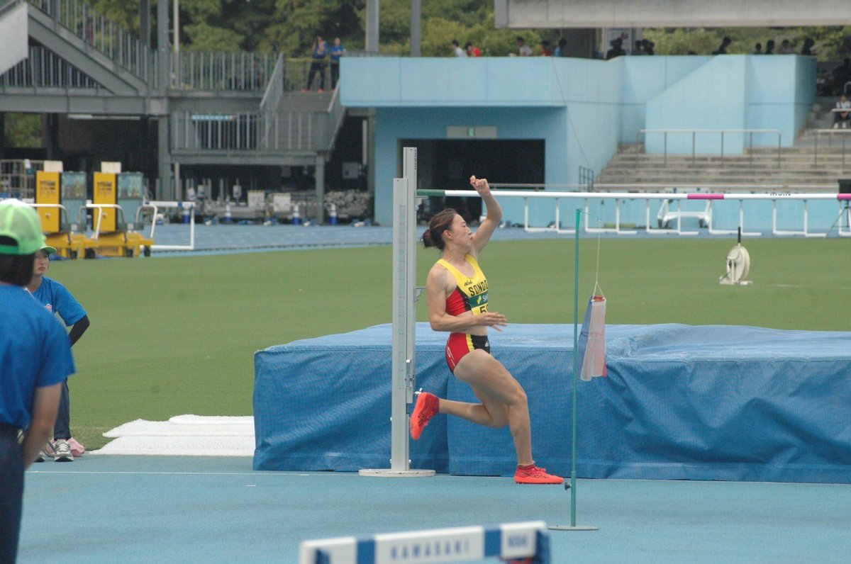 女子走高跳び エロ