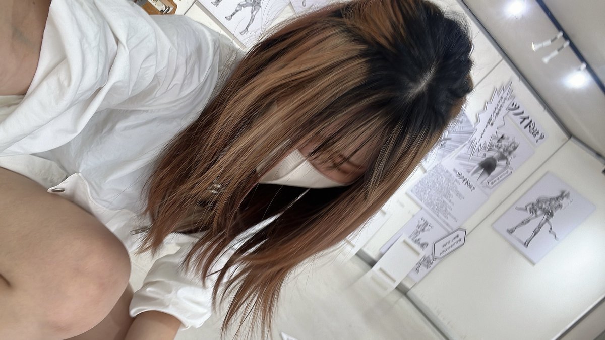 大変申し訳ございません。
設営に時間がかかってしまっております。。。
丁度に来てくれるみなさんにはすこしおまちしていただくことになります、涙
暑い中すみません。。。
これから向かってこれらる皆様は少し遅れ気味で来てくれますと幸いです