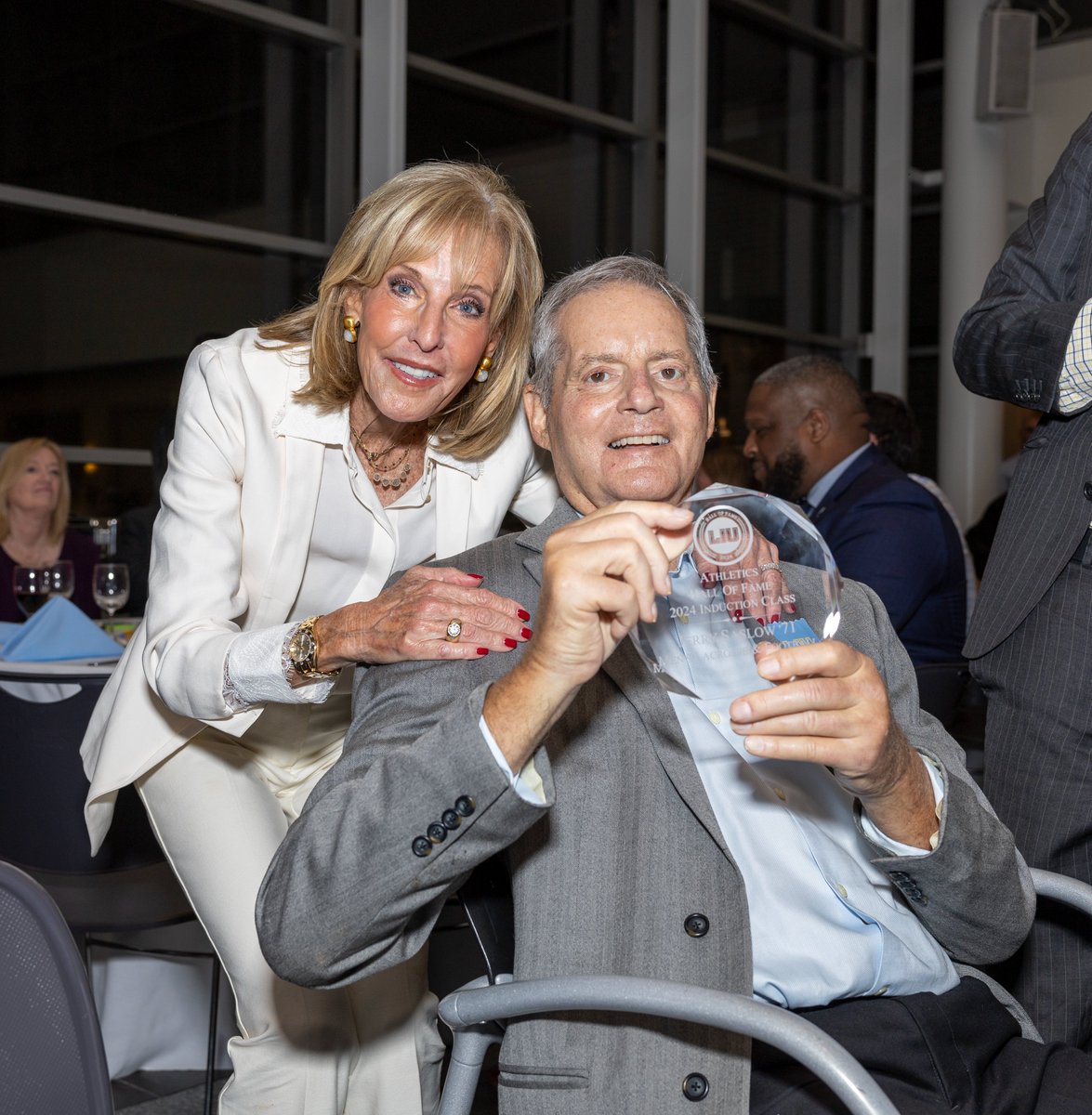 Celebrating excellence at the LIU Athletics 2024 Hall of Fame induction ceremony! 🎉  

Congrats to Jerry Saslow, Class of 1971, for his contributions in Lacrosse and Football!