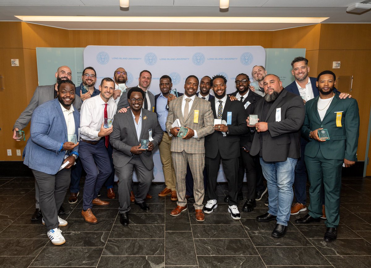 Celebrating excellence at the LIU Athletics 2024 Hall of Fame induction ceremony! 🎉  

Congrats to the 2005 Football Team for their remarkable season!