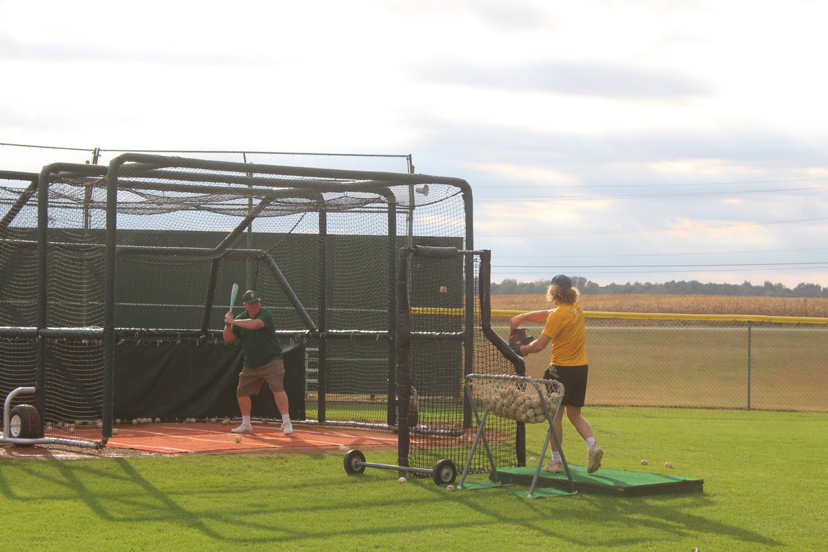 Glen Oaks Vikings Baseball tweet media