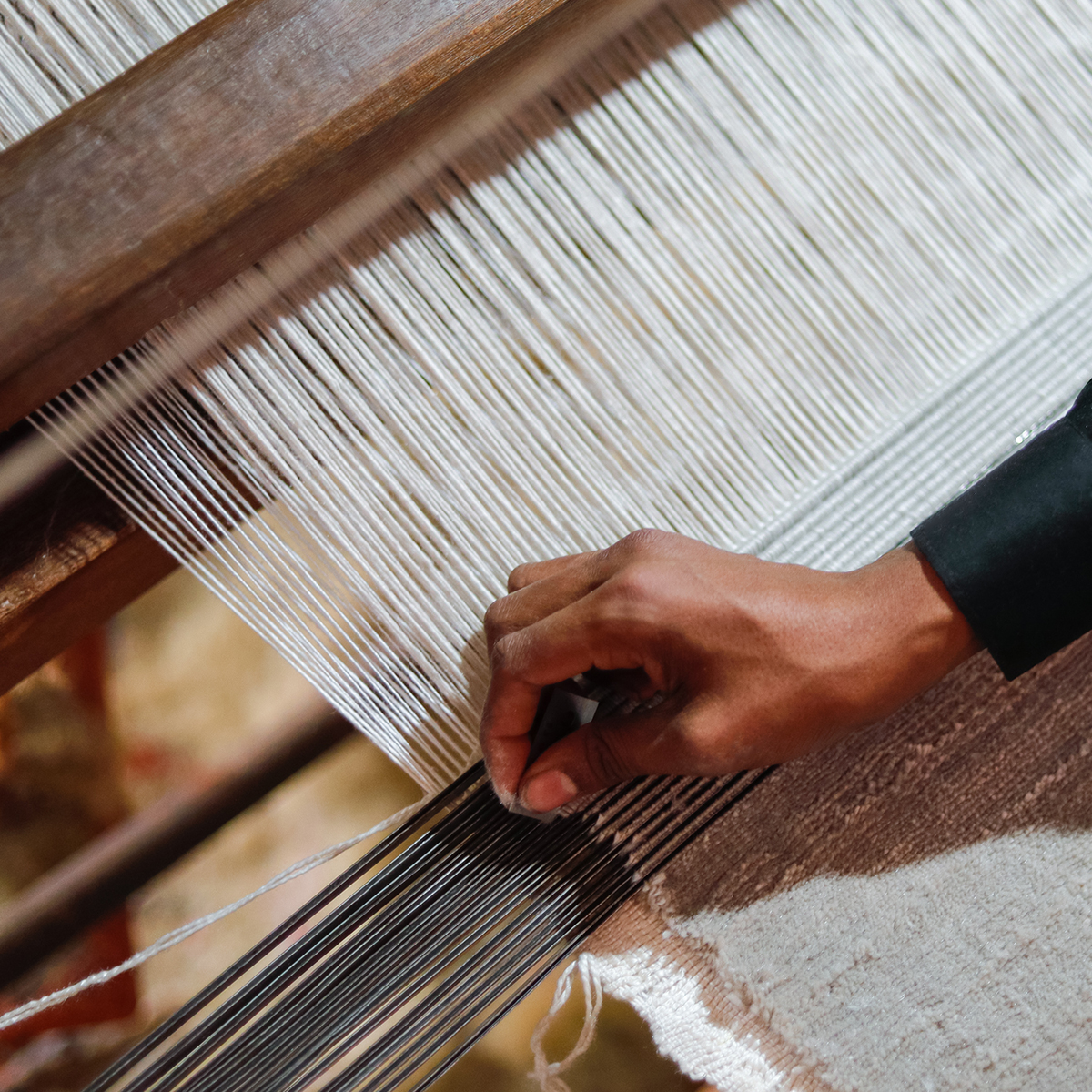 mat_the_basics's tweet image. Our handcrafted, hand-spun rugs epitomize quality &amp;amp; offer an heirloom that never loses its sheen. Elevate your décor with timeless elegance, crafted from the finest materials.

Upgrade Your Space 👉 bit.ly/3XtT7ss

#matthebasics #handmaderugs #rugmanufacturers #carpet