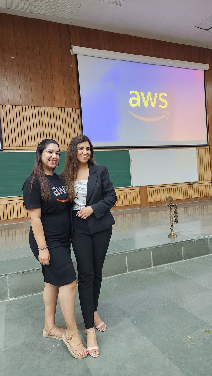 Aditi Sawhney (@aditisawhney) on Twitter photo And, we kick off #AWSCommunityDay with <a href="/awsugdelhincr/">AWS User Group - Delhi NCR</a>!
<a href="/RKridhima/">Ridhima Kapoor</a>
#ACDDelhi2024
#AWSDeewaniaKiDilli And, we kick off #AWSCommunityDay with <a href="/awsugdelhincr/">AWS User Group - Delhi NCR</a>!
<a href="/RKridhima/">Ridhima Kapoor</a>
#ACDDelhi2024
#AWSDeewaniaKiDilli